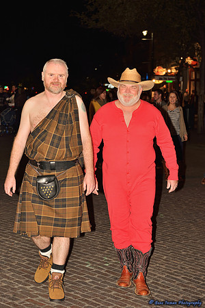 11077 - Halloween, 6th Street in Austin  - (GPI_1271_004_batch2.NEF)