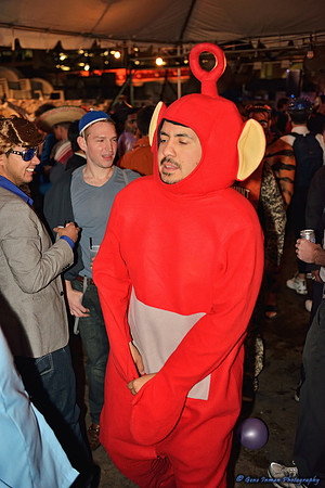 10974 - Halloween, 6th Street in Austin  - (GPI_1533_093_batch1.NEF)