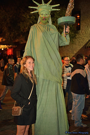 11163 - Halloween, 6th Street in Austin  - (GPI_1708_089_batch2.NEF)