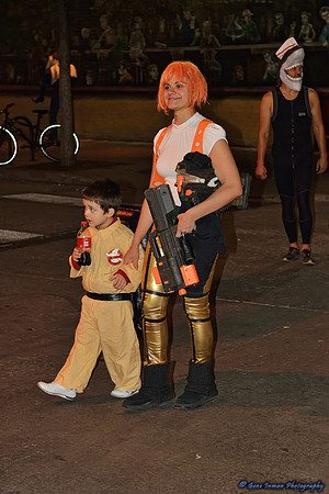 10897 - Halloween, 6th Street in Austin  - (GPI_1343_016_batch1.NEF)