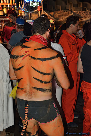 10946 - Halloween, 6th Street in Austin  - (GPI_1469_065_batch1.NEF)
