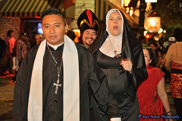 11047 - Halloween, 6th Street in Austin  - (GPI_1737_165_batch1.NEF)