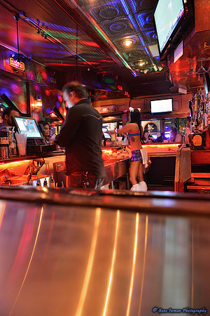 11090 - Halloween, 6th Street in Austin  - (GPI_1317_016_batch2.NEF)