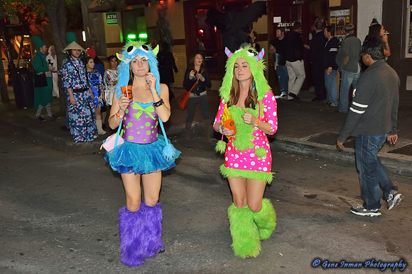 11096 - Halloween, 6th Street in Austin  - (GPI_1334_022_batch2.NEF)