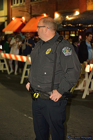11003 - Halloween, 6th Street in Austin  - (GPI_1641_122_batch1.NEF)