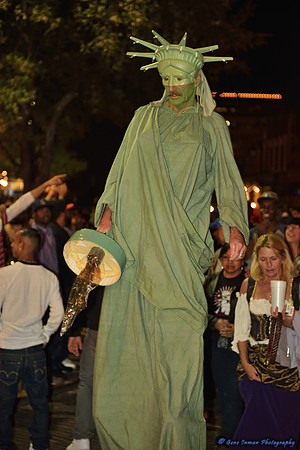 11153 - Halloween, 6th Street in Austin  - (GPI_1675_079_batch2.NEF)