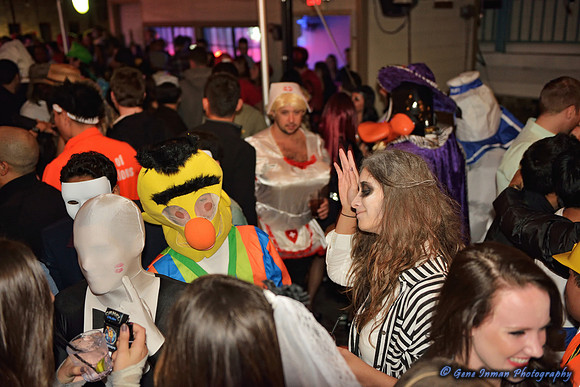 10985 - Halloween, 6th Street in Austin  - (GPI_1581_104_batch1.NEF)