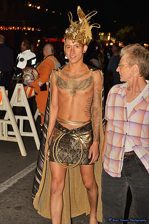 11076 - Halloween, 6th Street in Austin  - (GPI_1270_003_batch2.NEF)