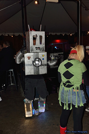 11116 - Halloween, 6th Street in Austin  - (GPI_1435_042_batch2.NEF)