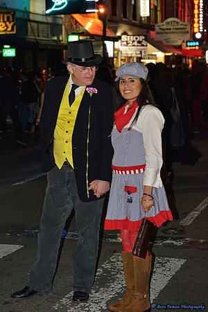 10923 - Halloween, 6th Street in Austin  - (GPI_1401_042_batch1.NEF)