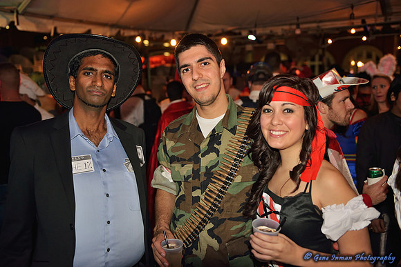11144 - Halloween, 6th Street in Austin  - (GPI_1556_070_batch2.NEF)