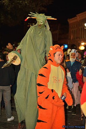 11020 - Halloween, 6th Street in Austin  - (GPI_1674_139_batch1.NEF)