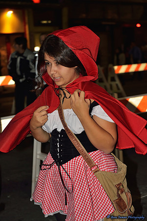 11078 - Halloween, 6th Street in Austin  - (GPI_1293_005_batch2.NEF)