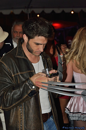 11123 - Halloween, 6th Street in Austin  - (GPI_1450_049_batch2.NEF)