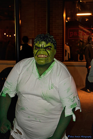 11112 - Halloween, 6th Street in Austin  - (GPI_1414_038_batch2.NEF)