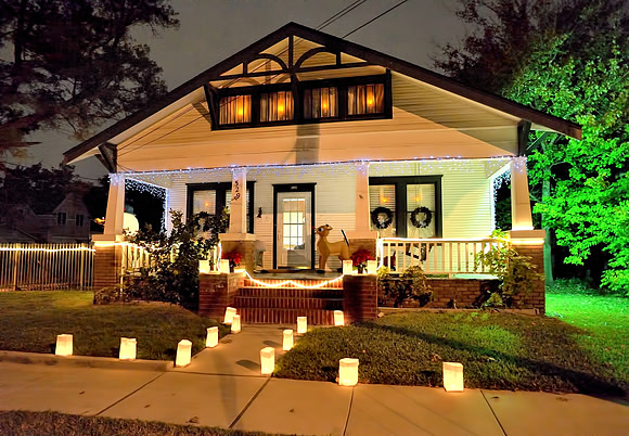 GPI_7461.tif- 2011 Lights in the Heights