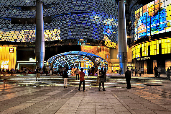 GPI_7498_8702 ION Shopping Center Night