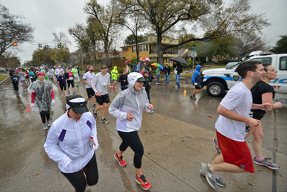 13067 2013 - Houston Marathon Race
