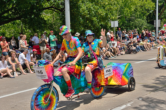 5665 - Art Car Parade in Houston, Texas.