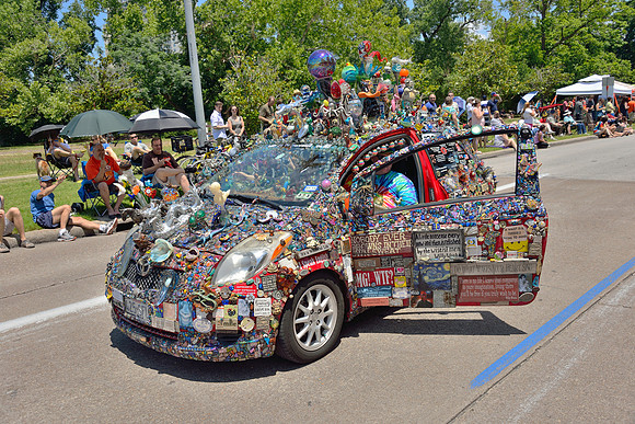 5668 - Art Car Parade in Houston, Texas.