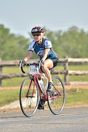 MS150 Ride (Sat@09;25AM) - GPI_3511.NEF - Houston to Austin