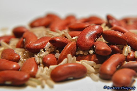 Nikon D800 Tests: Using a Nikon 24-70mm f2.8 for Macro/Close-up. (Lens Versatility)