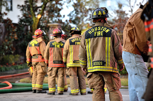 xGPI_4988_57_23K.nef --  Heights Blvd. Fire