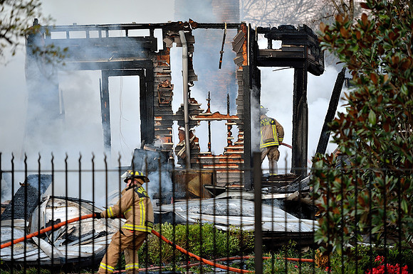 xGPI_5046_71_23K.nef --  Heights Blvd. Fire