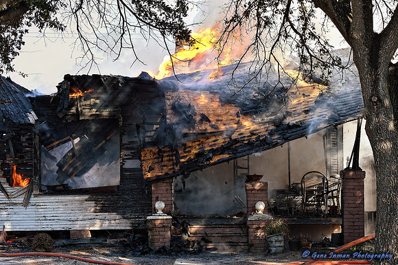 GPI_6307.NEF - Fire at Yale Street & 15th Street,
