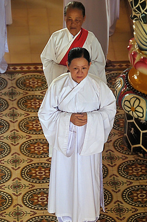 Cao dai Temple Prayers vr