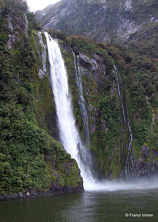 NZ-Milford Sound 2010-117