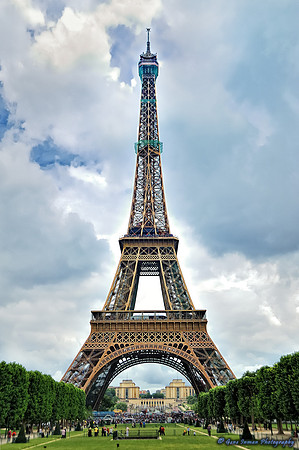 GPI_2319 Eiffel Tower, Paris, France -2009