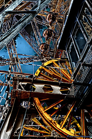 GPI_3462 Eiffel Tower, Paris, France -2009