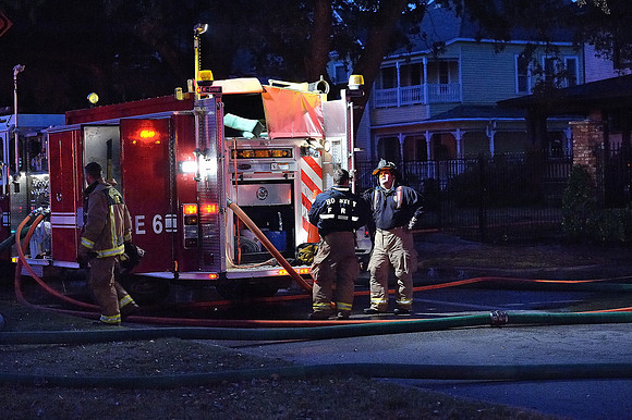 xGPI_4908_37_23K.nef --  Heights Blvd. Fire