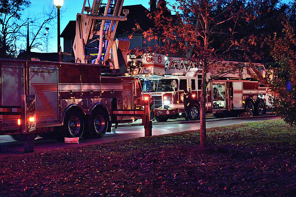 xGPI_4865_22_23K.nef --  Heights Blvd. Fire