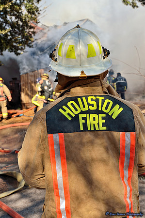 GPI_6266.NEF - Fire at Yale Street & 15th Street,