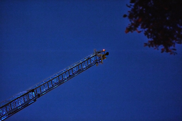xGPI_4866_52_23K.nef --  Heights Blvd. Fire