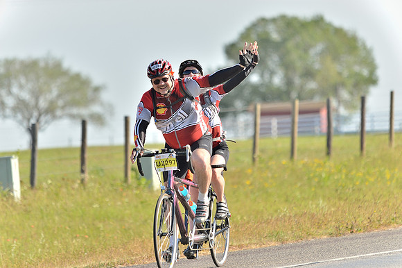 MS150 Ride (Sat@09;22AM) - GPI_3482.NEF - Houston to Austin